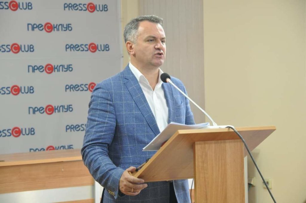 “Європейська Солідарність” перемагає до рад всіх рівнів на Львівщині, розрив між Синюткою та Садовим – мінімальний