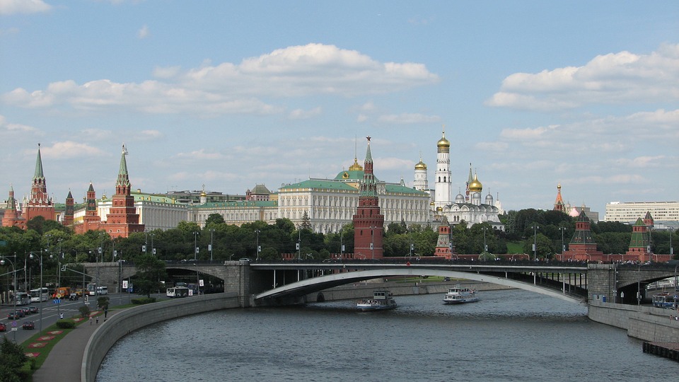 Росія повинна бути самодостатньою: у Кремлі відреагували на заяву Лаврова