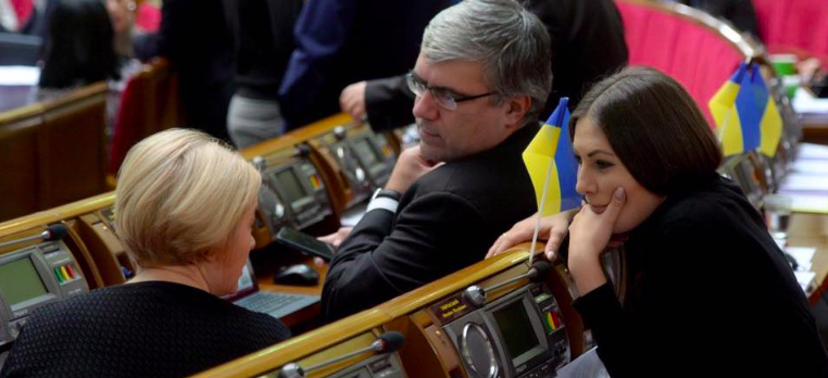 “Європейська Солідарність” вимагає від НАБУ розслідувати розкрадання коронавірусного фонду