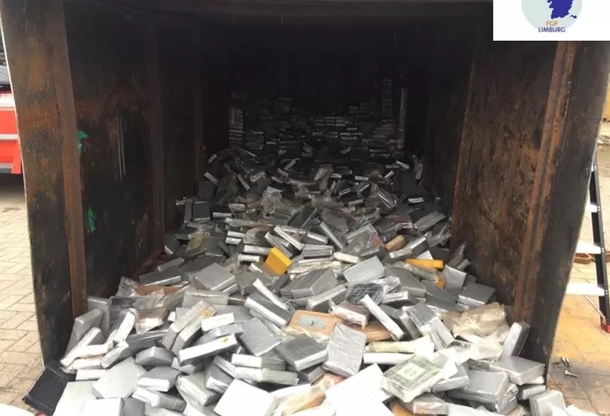 В Антверпені виявили партію кокаїну вартістю майже в мільярд євро: фото “скарбу”