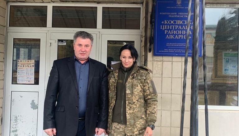 У лікарні Львівщини, Прикарпаття та Буковини привезли кисневе обладнання від Фонду Порошенка
