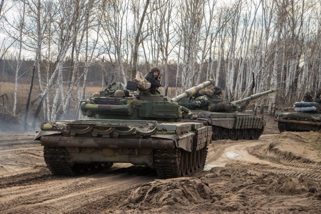 Танкові підрозділи в районі ООС продемонстрували високий ступінь бойової готовності: фото 