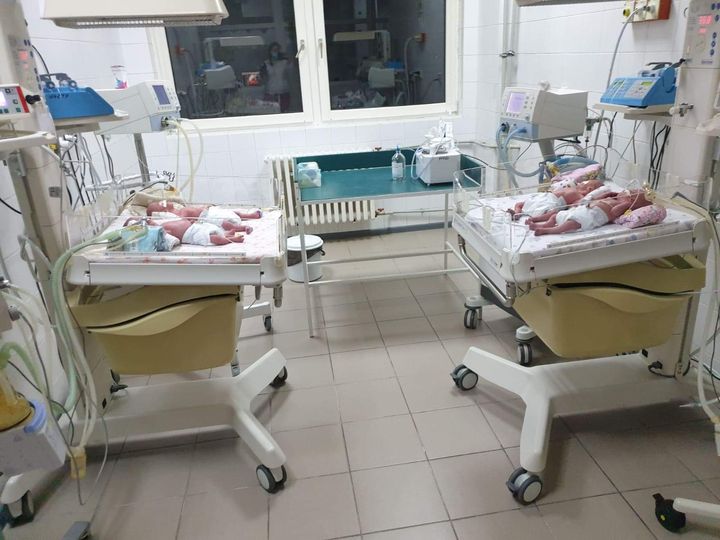В Ужгороді жінка народила четвірню: трьох хлопчиків та дівчинку