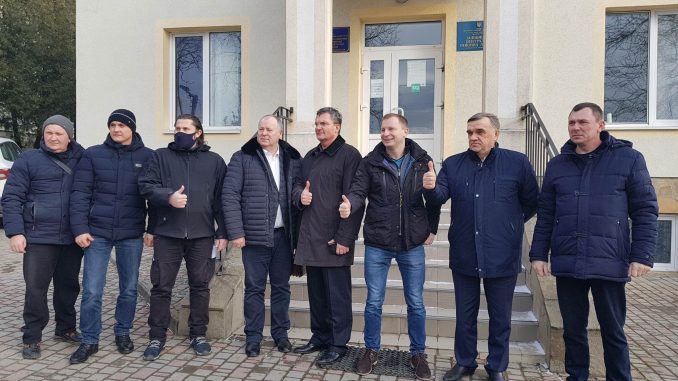 Заліщицька лікарня на Тернопільщині отримала кисневий концентратор від Порошенка