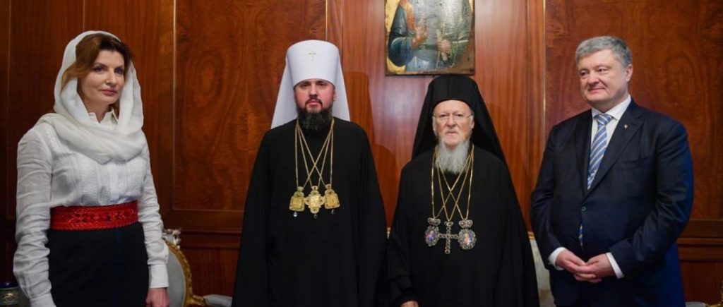 Петро Порошенко привітав з річницею підписання Томосу про автокефалію Православної Церкви України