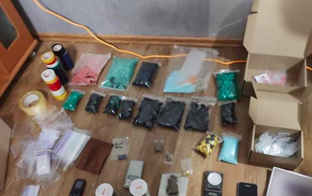 У Запорізькій області у дівчат 16 та 18 років вилучили наркотиків на сім мільйонів гривень