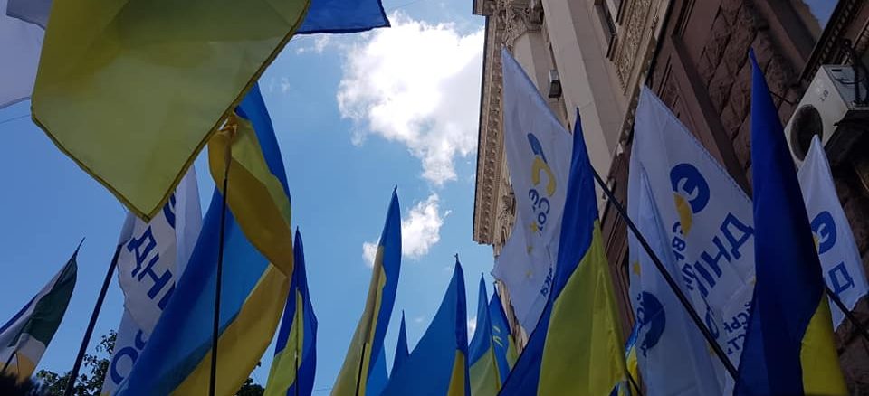 Понад 200 місцевих рад по всій Україні підтримали ініціативу “Європейської Солідарності” про захист людей