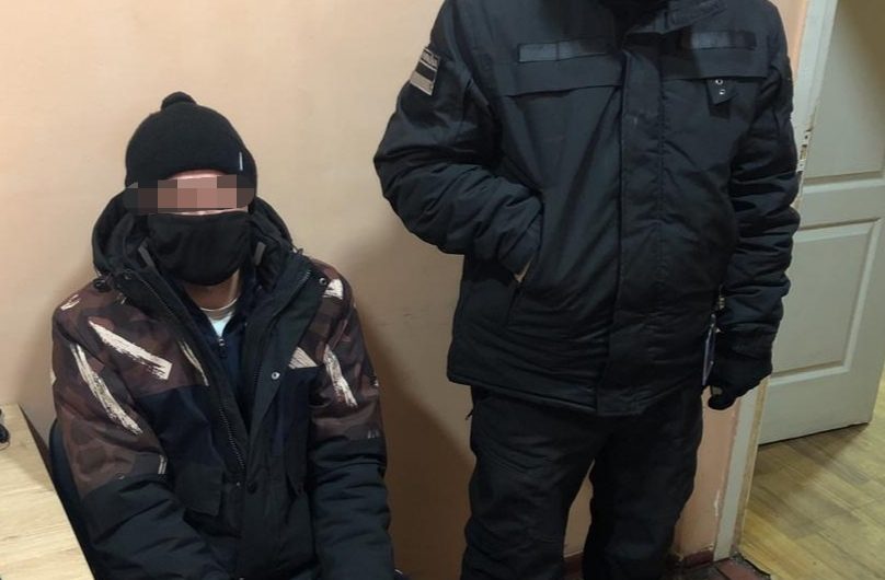 Українські прикордонники затримали іноземця, якого два роки розшукував Інтерпол