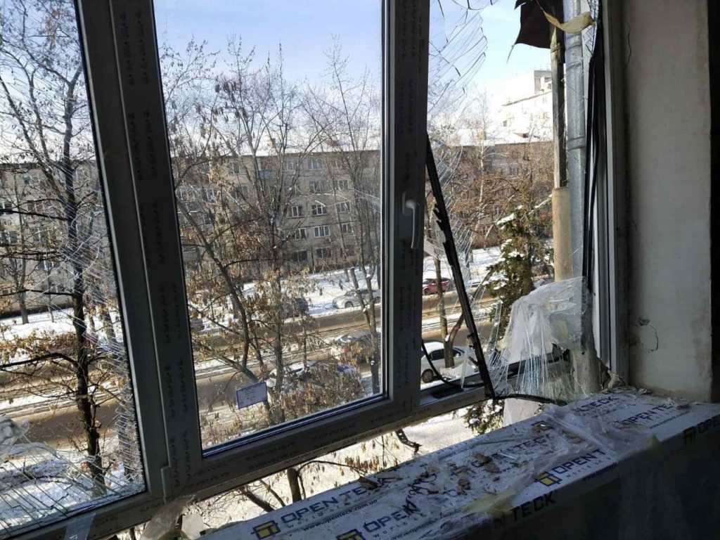 Вилетіли вікна: у багатоповерхівці Києва стався вибух газу