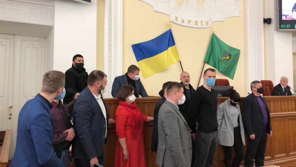 Харківська міськрада намагається повернути у місто проспект Жукова: фракція “Європейської Солідарності” заблокувала трибуну