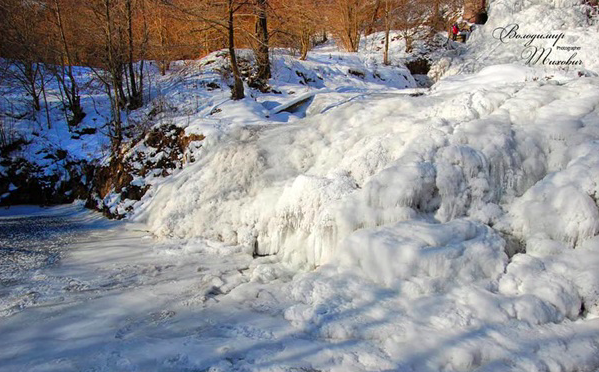 На Тернопільщині замерз найбільший рівнинний водоспад