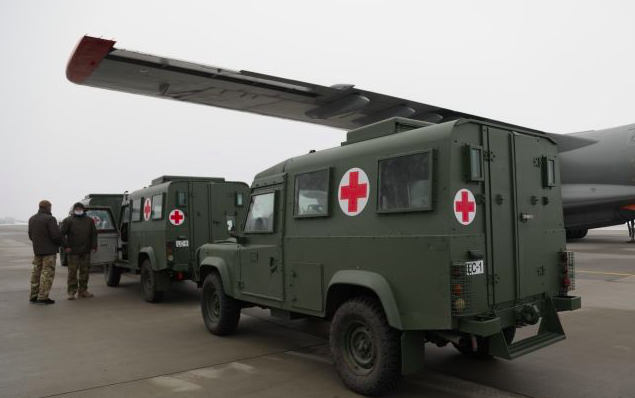 Латвія передала Збройним силам медичні автомобілі