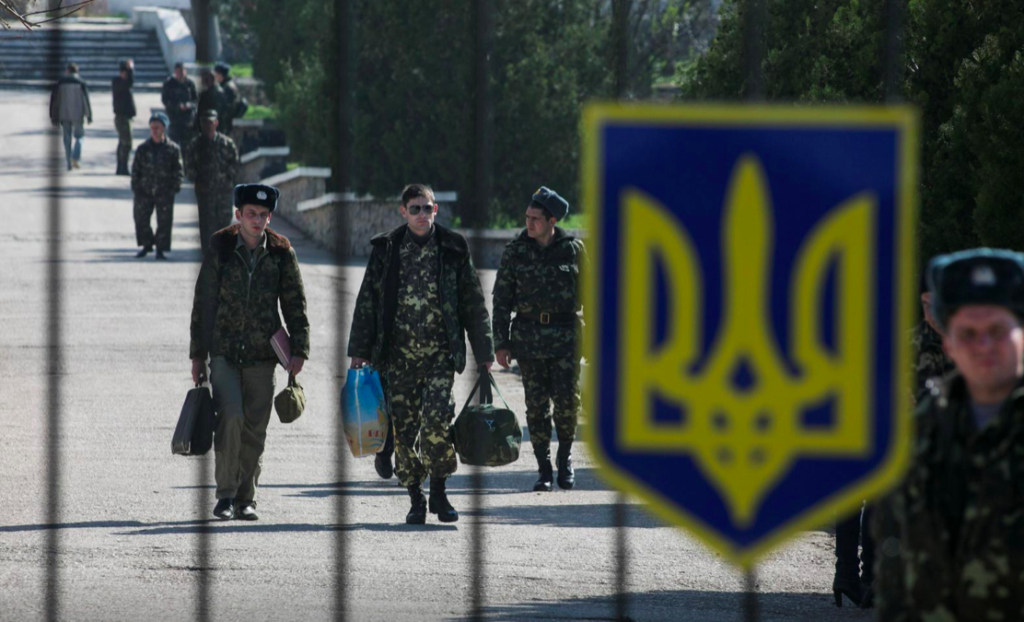 Ми люди третього сорту: у військової, яка зрадила присягу, відібрали у Криму житло