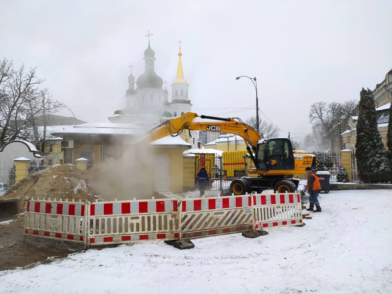 У центрі Києва через масштабну аварію без опалення залишилось майже 90 будинків