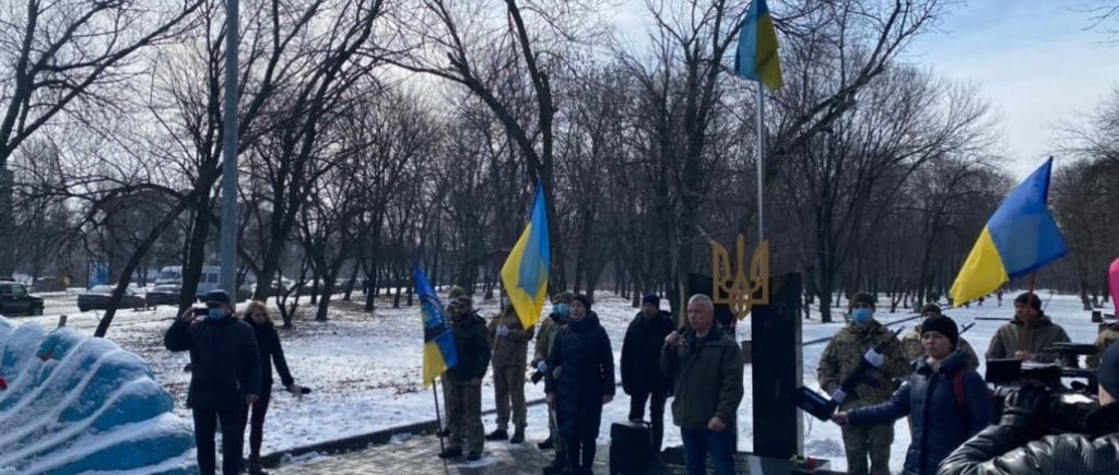 Кандидатка від “ЄС” Юлія Кузьменко представниця волонтерського руху і розраховує на підтримку Добропілля – Забродський