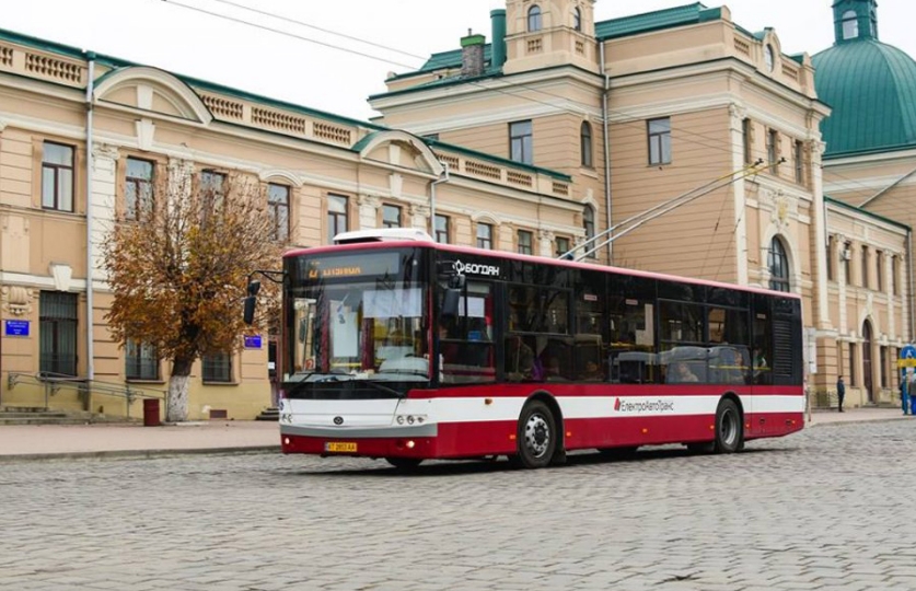 Росія готує масштабний ракетний удар: мешканців Івано-Франківська закликали по-можливості виїхати з міста з 7 по 9 травня