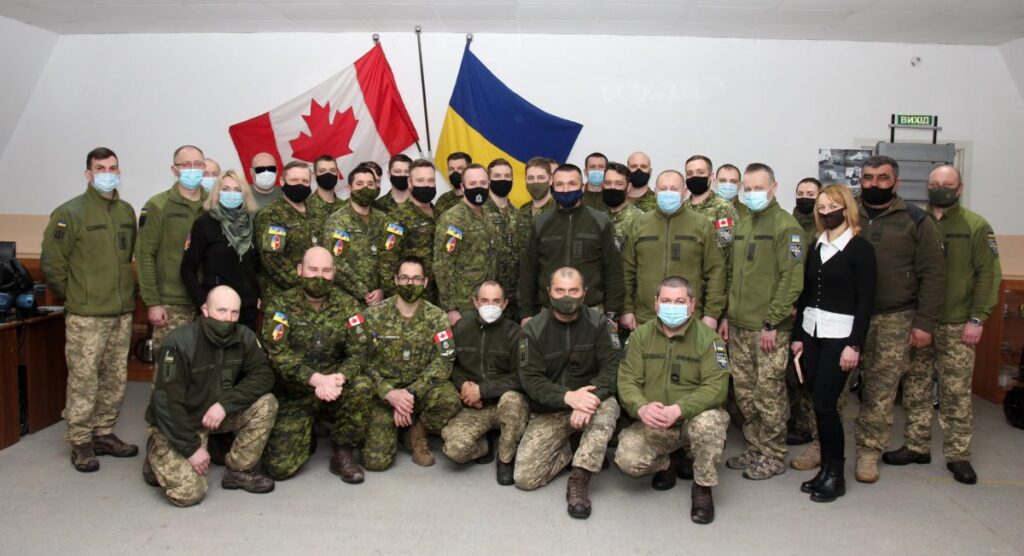 Канадські військові інструктори-сапери завершили свою місію в Україні