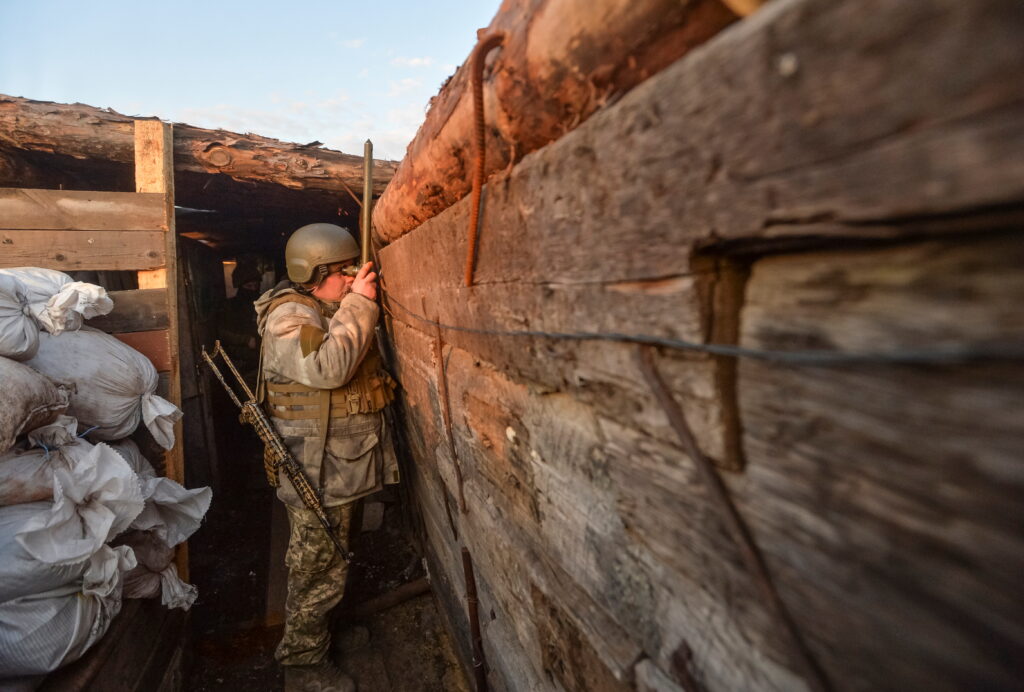 Російські окупанти 17 разів обстріляли позиції ЗСУ, один військовий поранений 