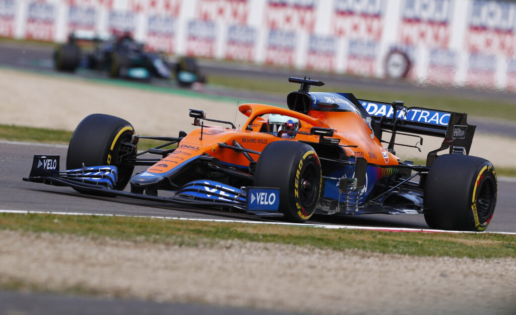 Світ у фото: Formula One і біле тигреня