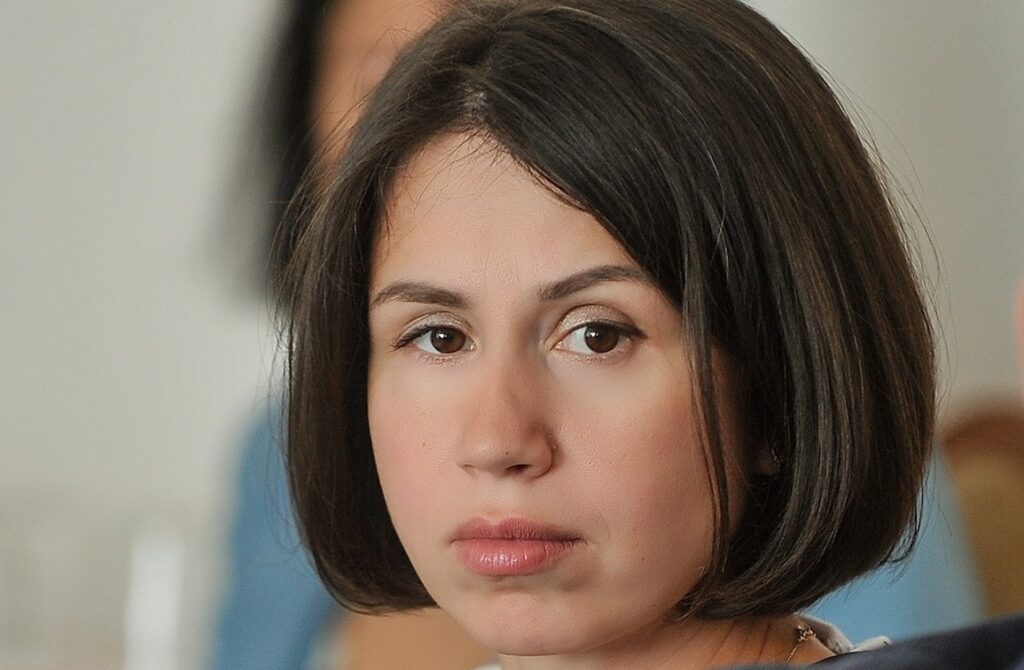 Суд зупинив розгляд справи проти Тетяни Чорновол на час її служби в ЗСУ