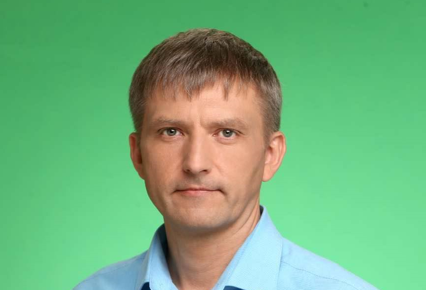 “Слуга” Демченко у залі парламенту грався застібкою від сукні депутатки Янченко: фото
