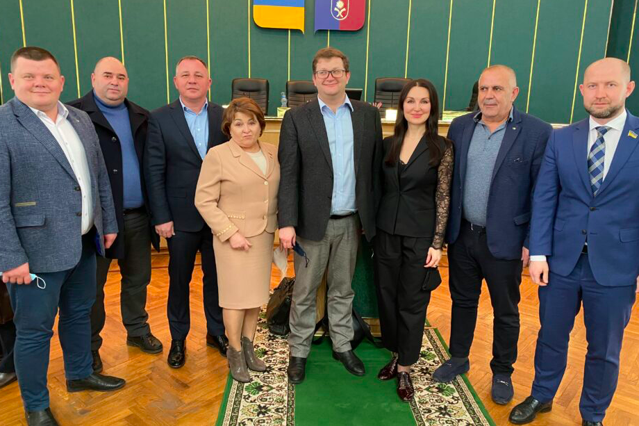 Хмельницька облрада ухвалила чотири звернення, ініційовані “Євросолідарністю”