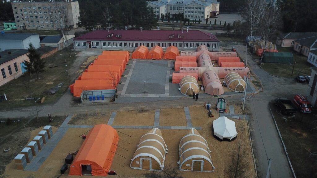 На Хмельниччині розгорнуто мобільний госпіталь для хворих на коронавірус – ДСНС