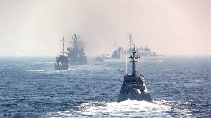 У Чорному морі проходять військово-морські навчання ЗСУ: робота частини портів обмежена