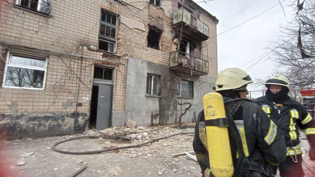 В жилом доме в Одессе произошел взрыв: пострадали четыре человека