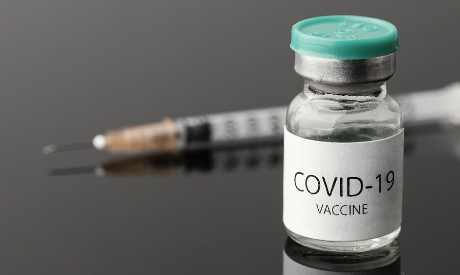 В Европарламенте призвали отказаться от патентов на вакцины против COVID-19