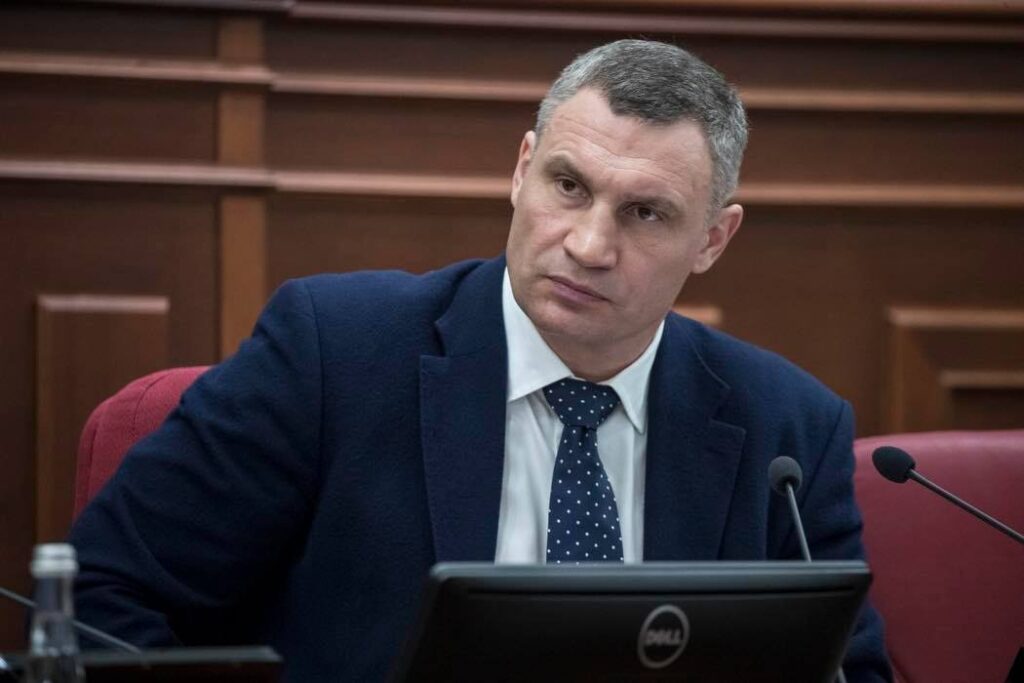 Високі ціни на паливо та електроенергію: Кличко пояснив ріст тарифів на проїзд у громадському транспорті