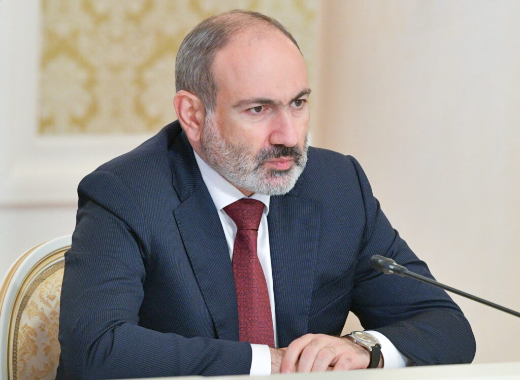 На досрочных выборах в Армении победила партия Пашиняна