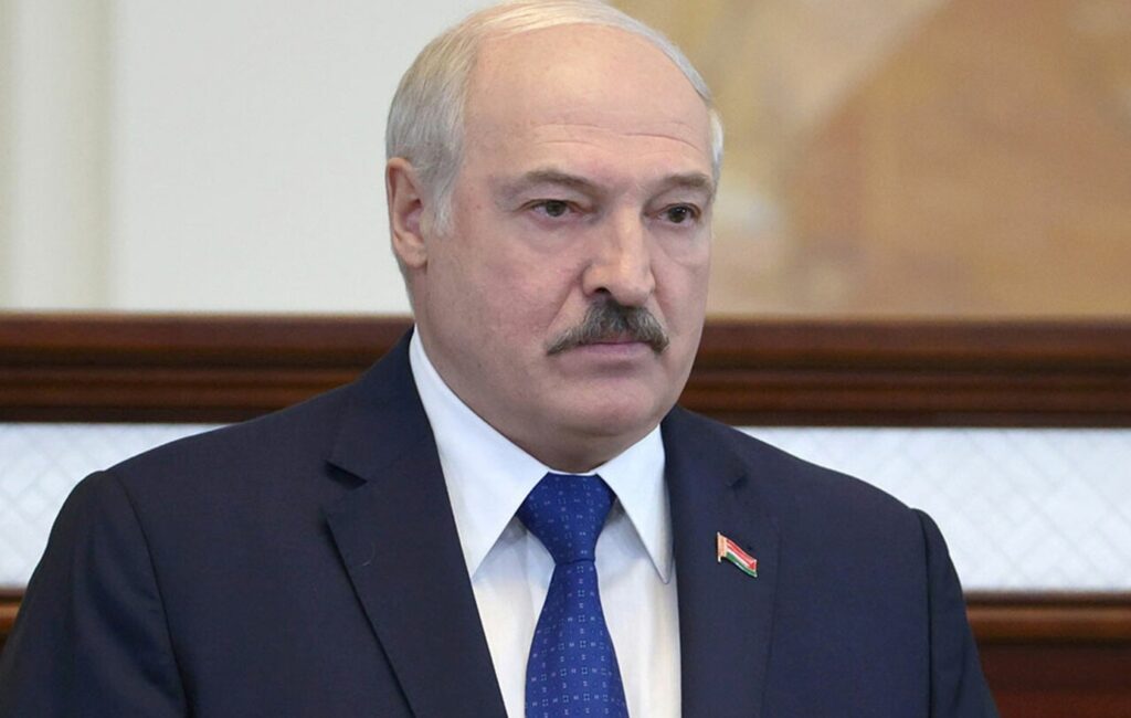 Лукашенко лично избивал задержанного Протасевича и сломал ему нос — BYPOL