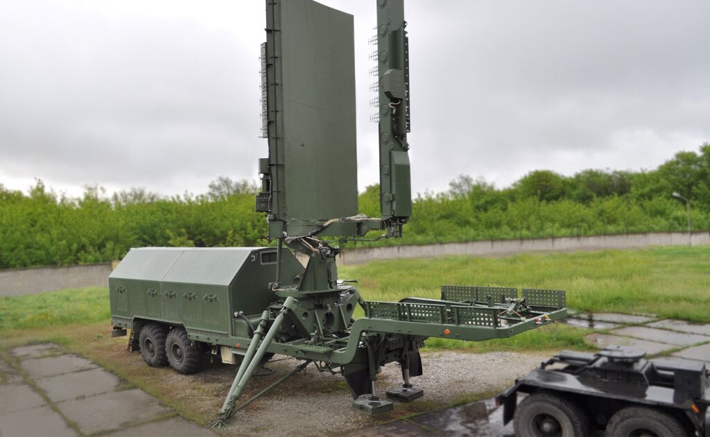 Українським військовим передали модернізовану радіолокаційну станцію: фото