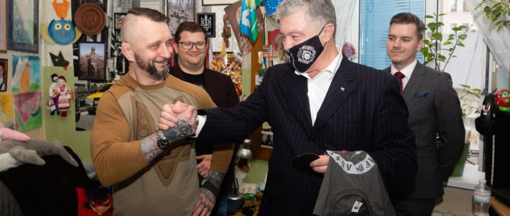 Ті, хто запроторив Антоненка за ґрати, відповідатимуть перед законом – Порошенко зустрівся з “Ріффмастером”