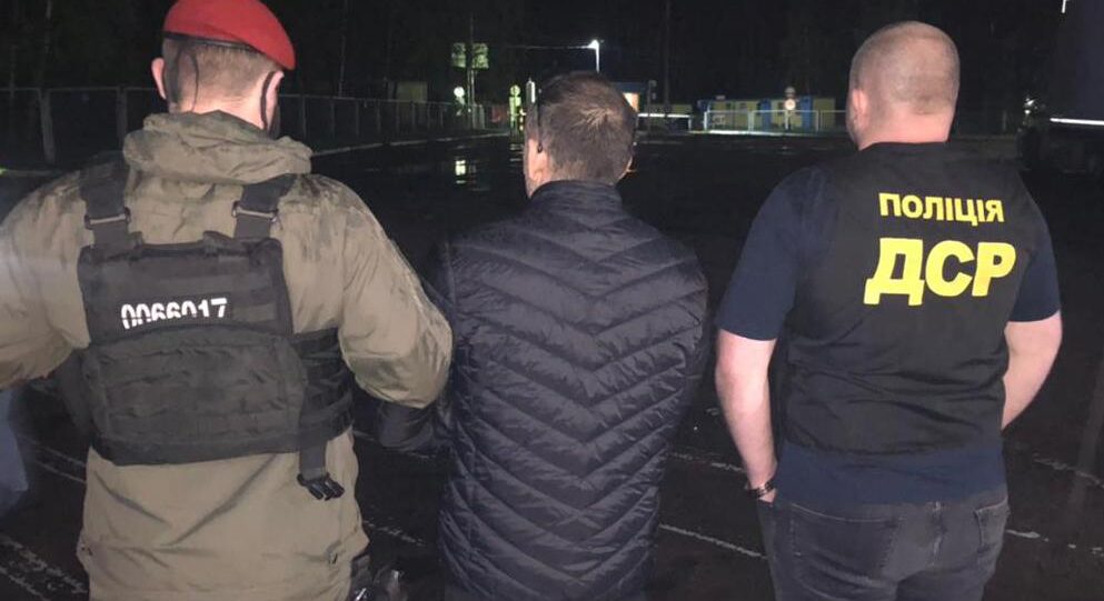Був “смотрящім” по колонії: Україна видворила до Росії кримінального авторитета