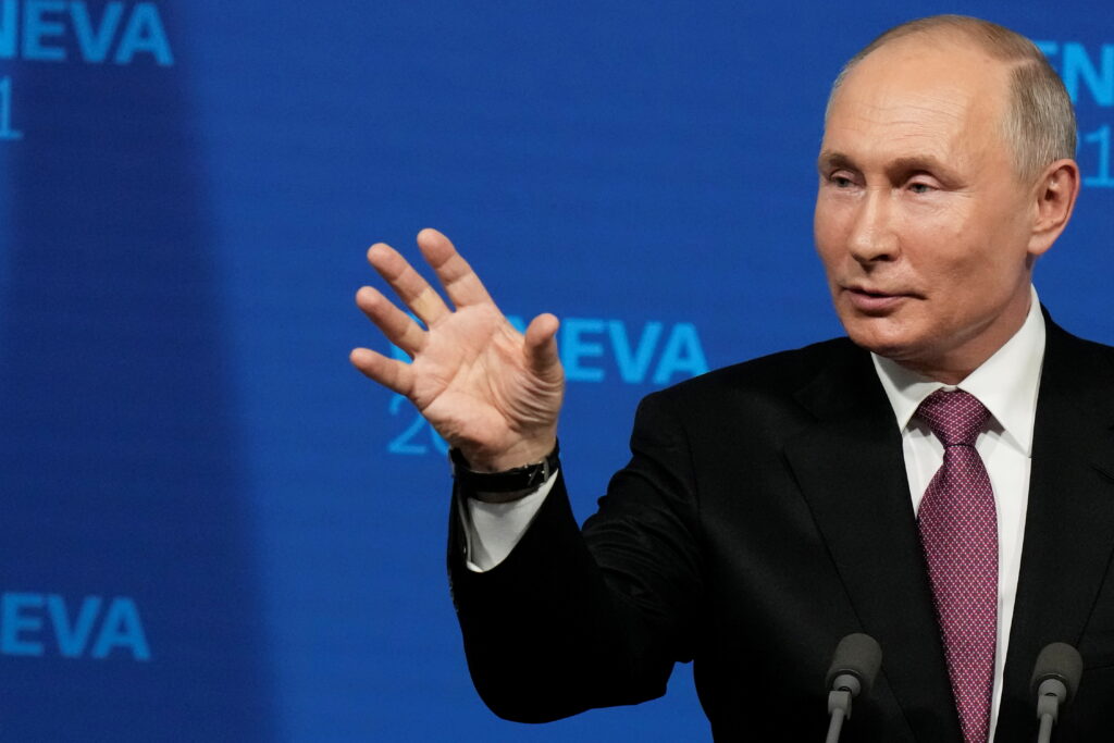 Путін звинуватив США в організації Революції Гідності