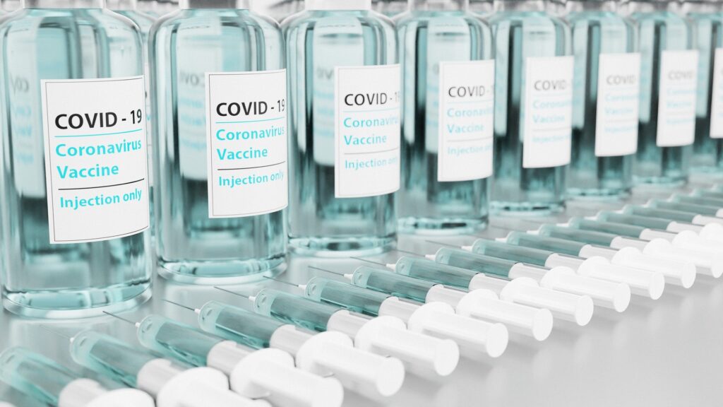 Китай шантажує Україну поставками вакцини проти COVID-19 – ЗМІ