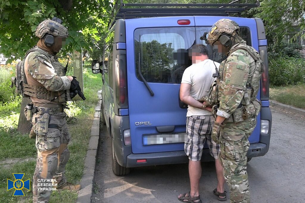Підтримав “конституцію ЛНР”: СБУ затримала колишнього “депутата” самопроголошених республік
