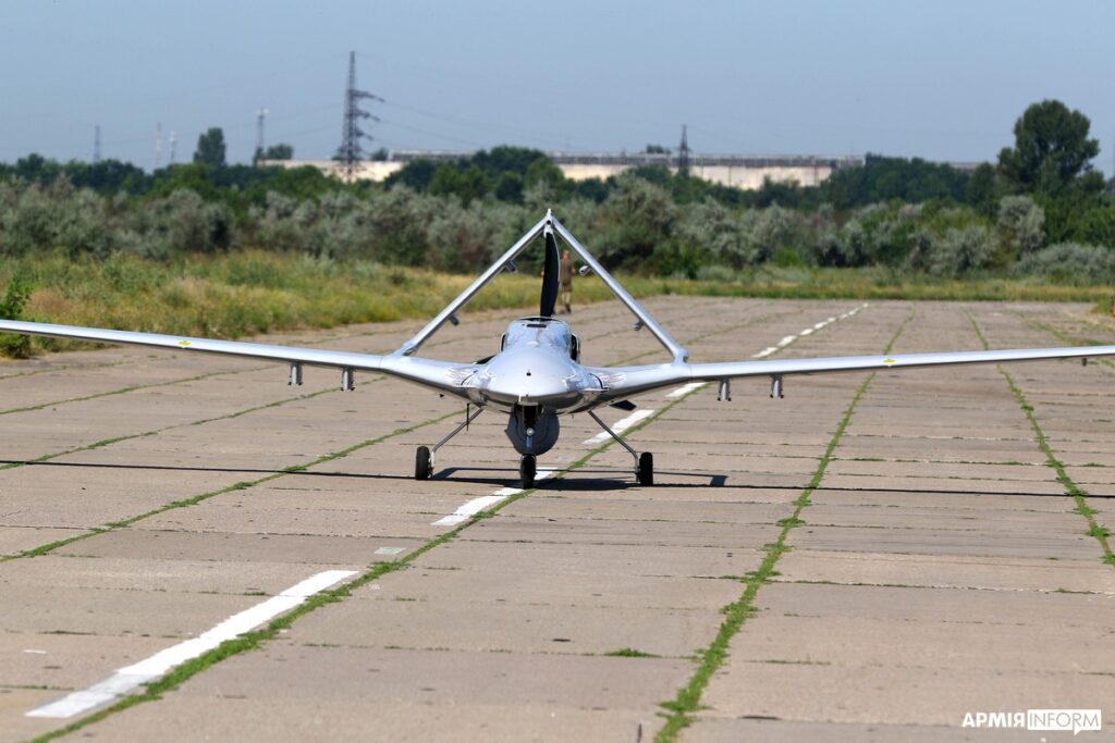 Турецкий Bayraktar на вооружении ВСУ: военные провели первые испытания