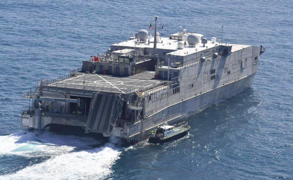 США направили у Чорне море транспортно-десантний корабель