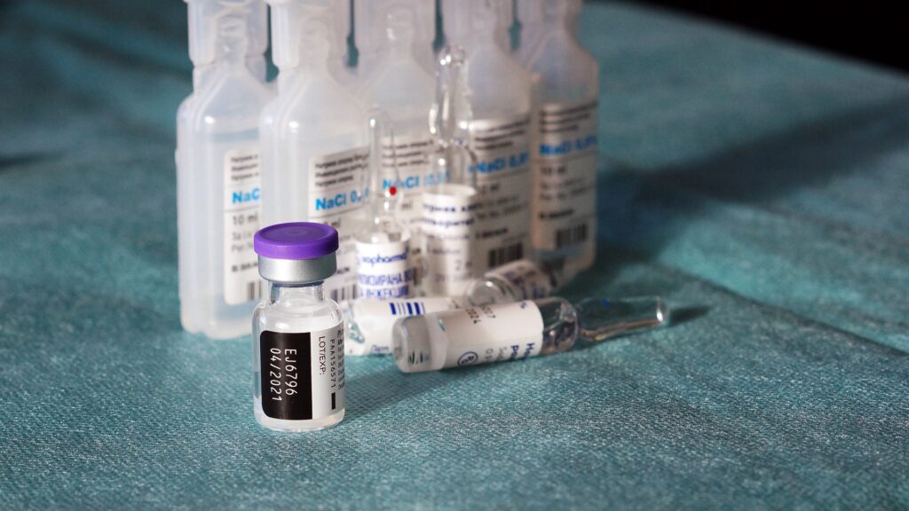 У МОЗ змінили правила зберігання вакцини Pfizer – подовжили термін та змінили температурну норму