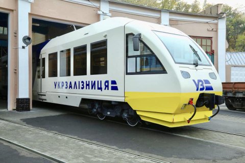 В Україні продовжують працювати залізничні вокзали: перелік