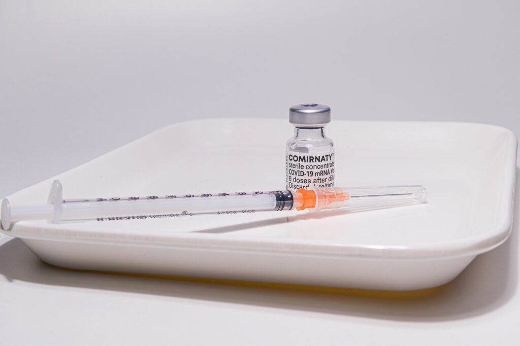 Коли українців почнуть щеплювати вакциною Pfizer: у МОЗ назвали дату