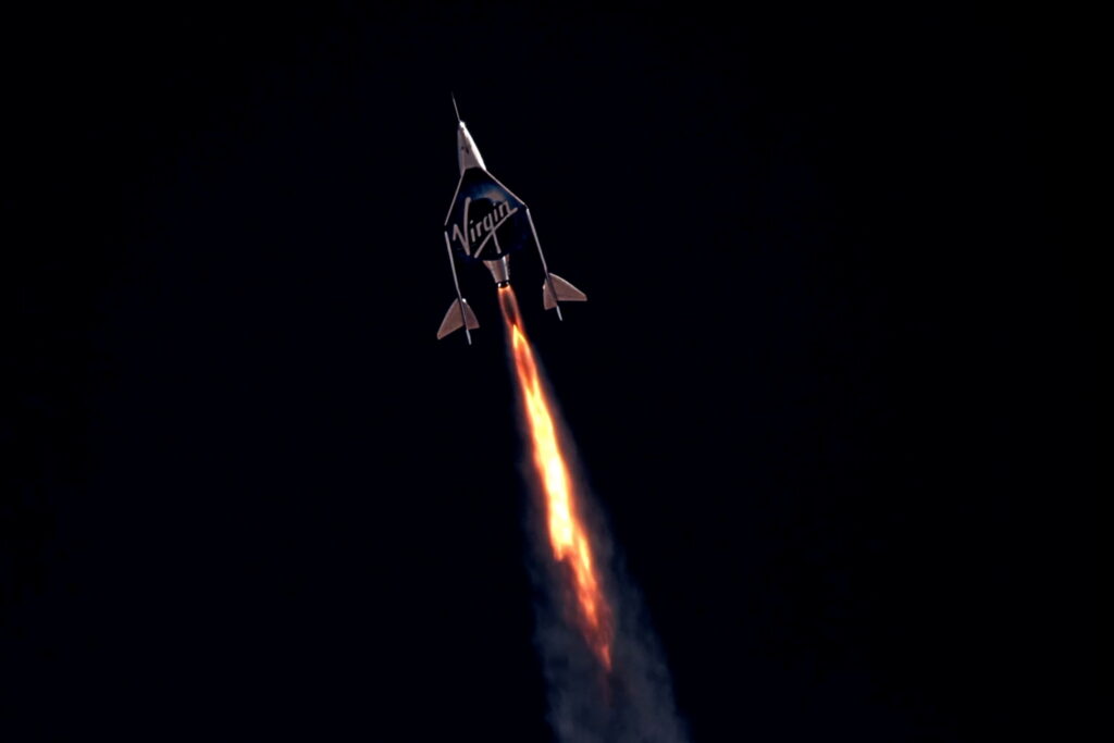 Virgin Galactic почала продавати квитки на космічні польоти для усіх бажаючих: відома ціна