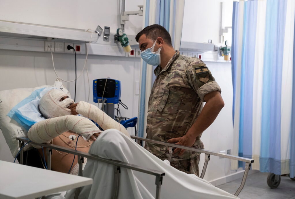 Через вибух паливного резервуара в Лівані загинули десятки людей