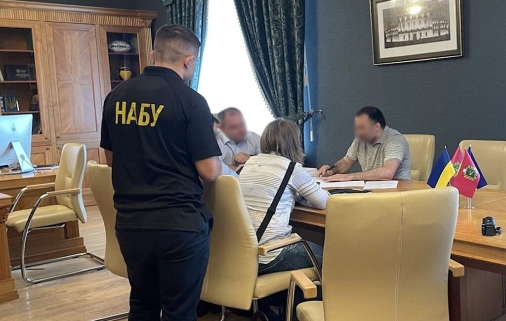 Голову Харківської облради від “Слуги народу” підозрюють в отриманні хабаря в понад мільйон гривень