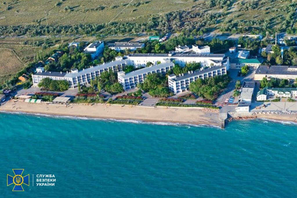 У Києві СБУ викрила зловмисників, які заробляли на лікуванні військових РФ в Криму
