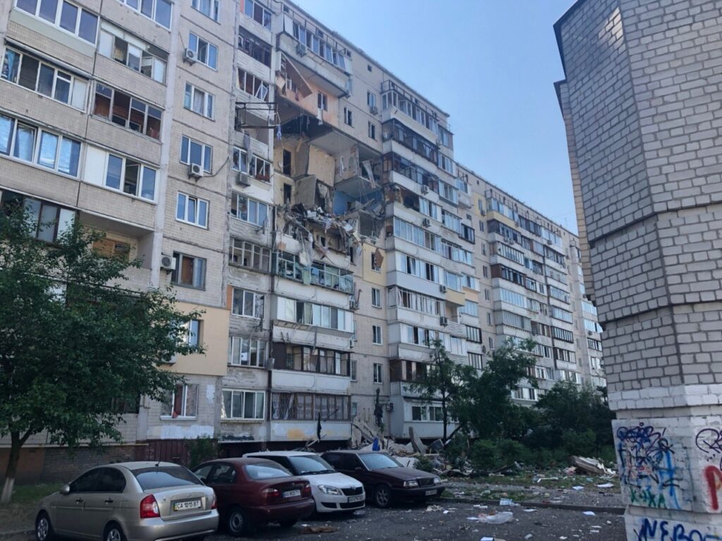 П’ятьох працівників “Київгазу” підозрюють у халатності: завершено розслідування вибуху будинку на Позняках