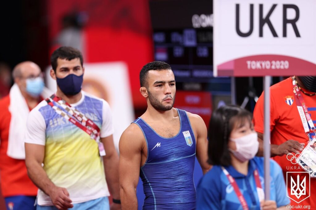 Олімпіада-2020: українські борці вийшли у фінал